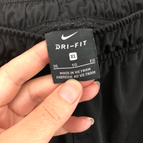 Nike dri-fit youth track pants - Picture 10 of 11